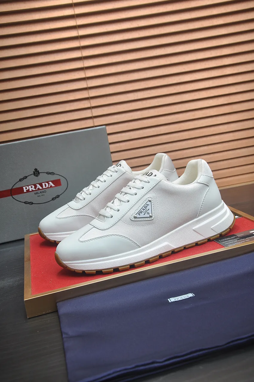 Men's shoes 💰580💶 [PRADA] Top original items, new seasonal styles, high-quality original items, top-grade high-mercerized cowhide combined with original breathable fabric + imported glue, imported stretch fabric inside with original cowhide feet, original thick outsole! Quality guaranteed! Code 38-45 (45 customized)
